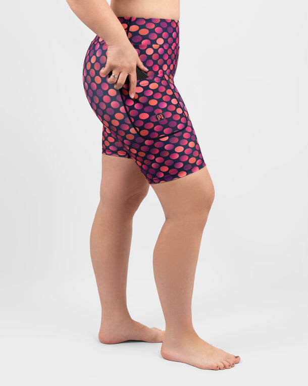 Model 5'9" | Size M