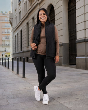 Model 5'5" | Size M