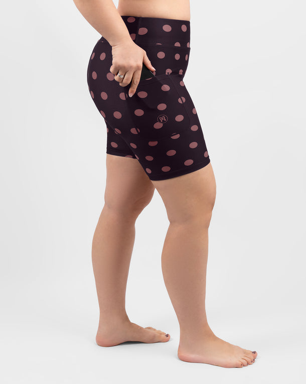 Model 5'9" | Size M