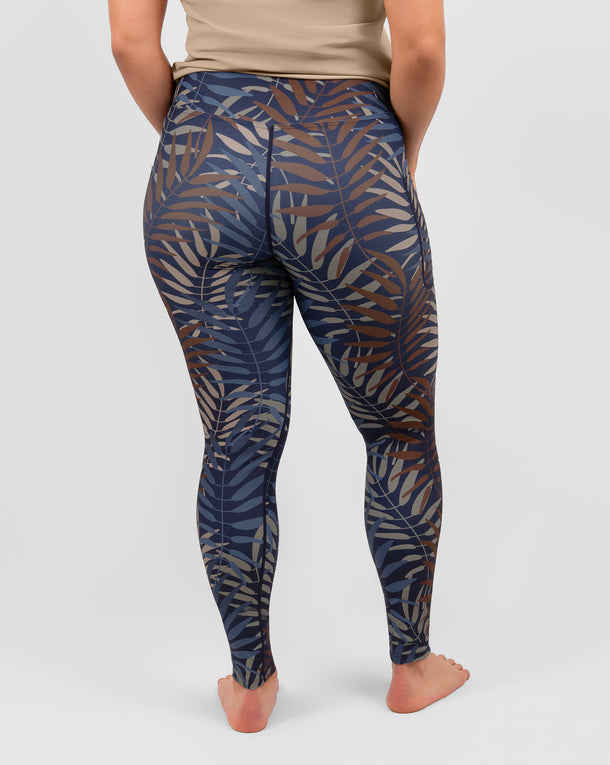 Model 5'4" | Size S
