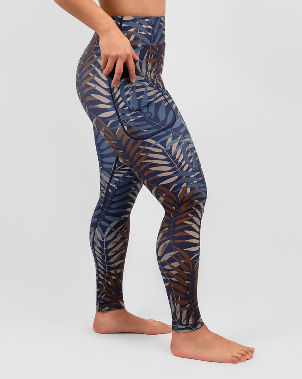 Model 5'4" | Size S
