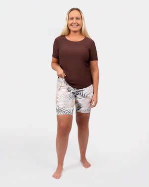 Model 5'5" | Size M