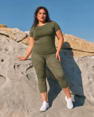 Model 5'5" | Size XL