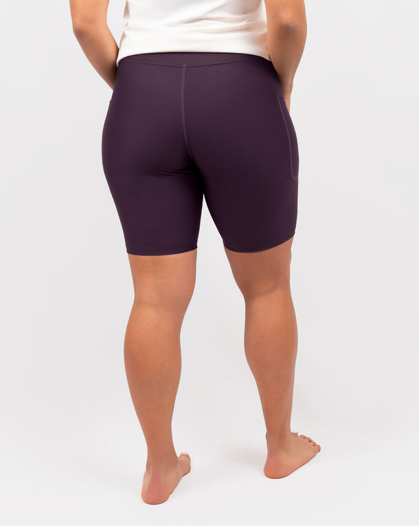 Model 5'4" | Size S 
