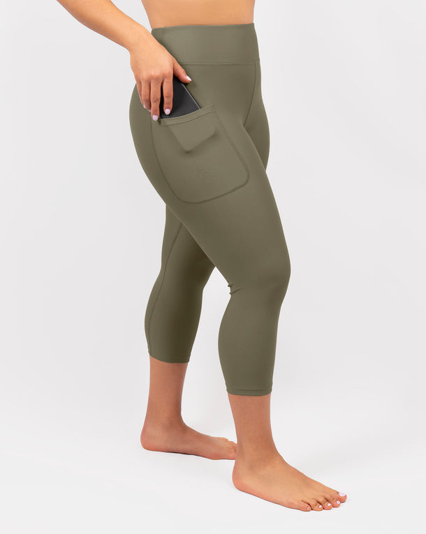 Model 5'4" | Size S 
