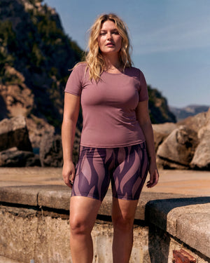 Model 5'5" | Size M