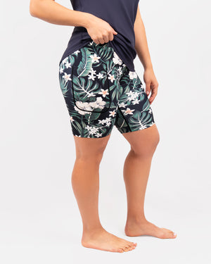 Model 5'4" | Size S 