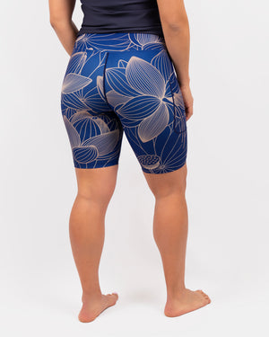 Model 5'4" | Size S 