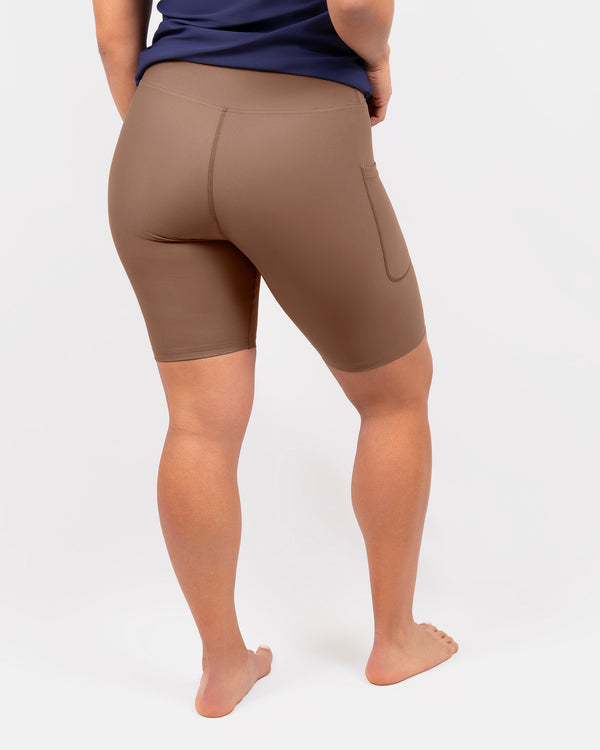 Model 5'4" | Size S 