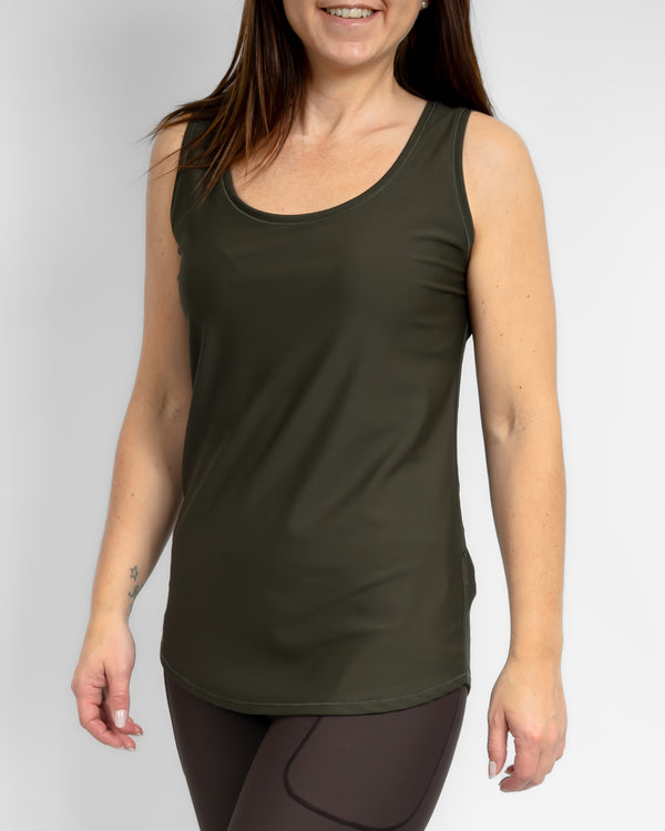 Vigga Fitted Deep Olive Top