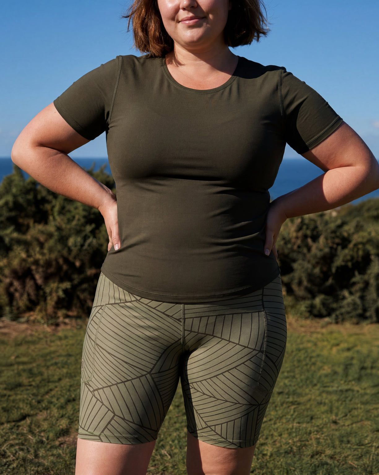 Model 5'5" | Size M