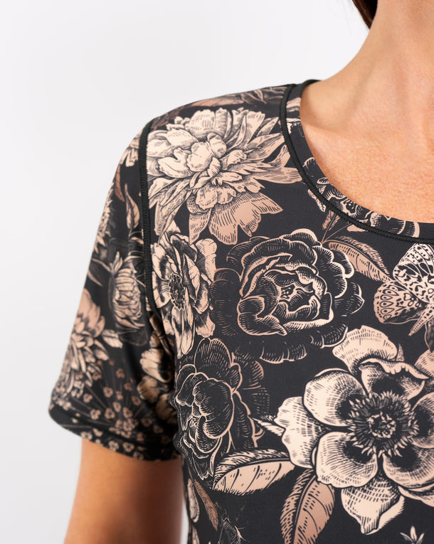 Vigga Fitted Noctora T-Shirt