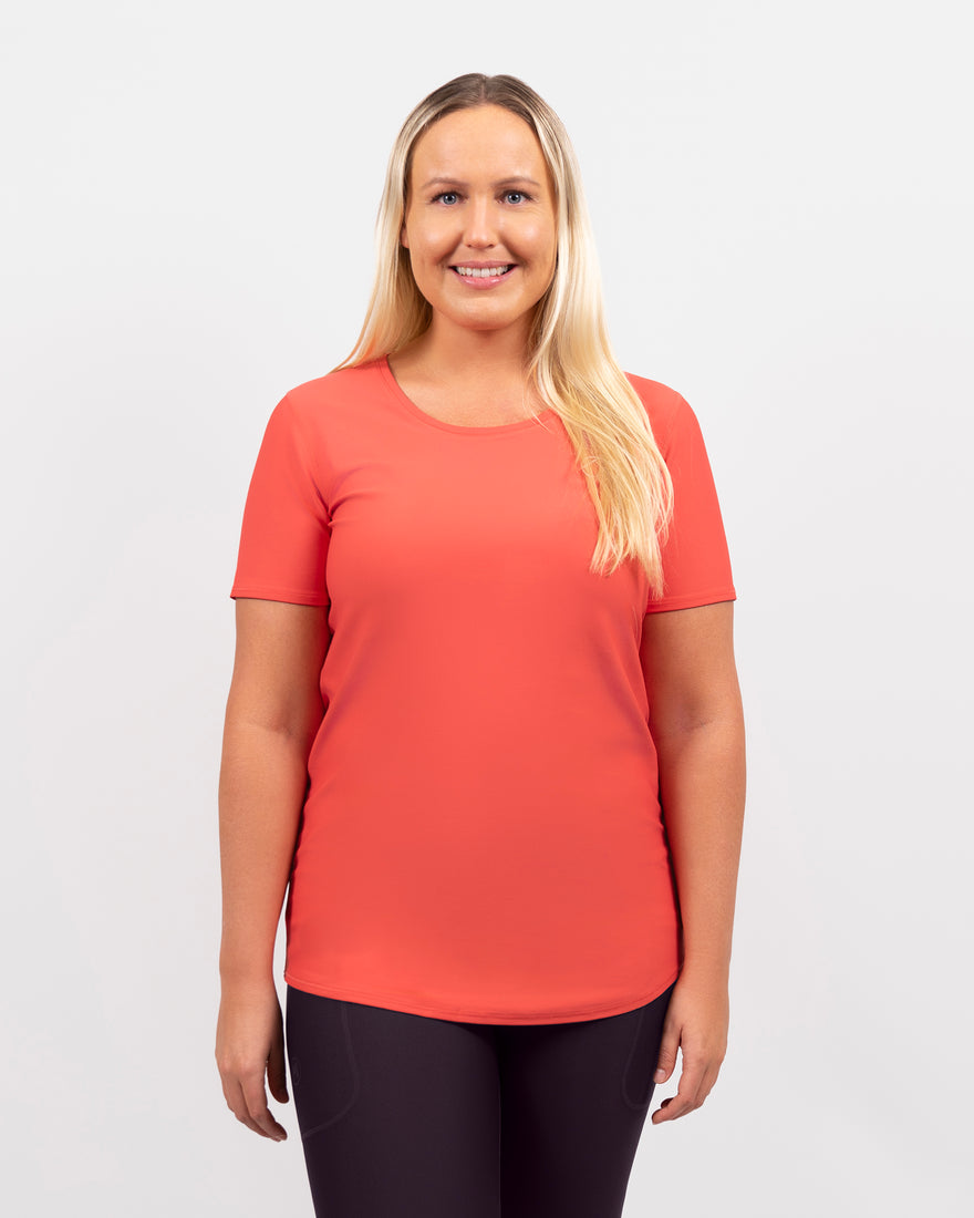 Model 5'5" | Size M