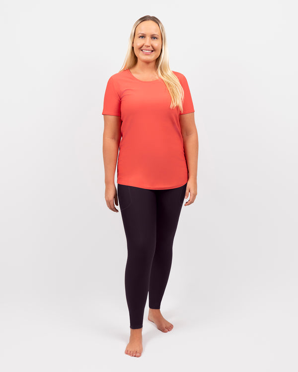 Model 5'5" | Size M