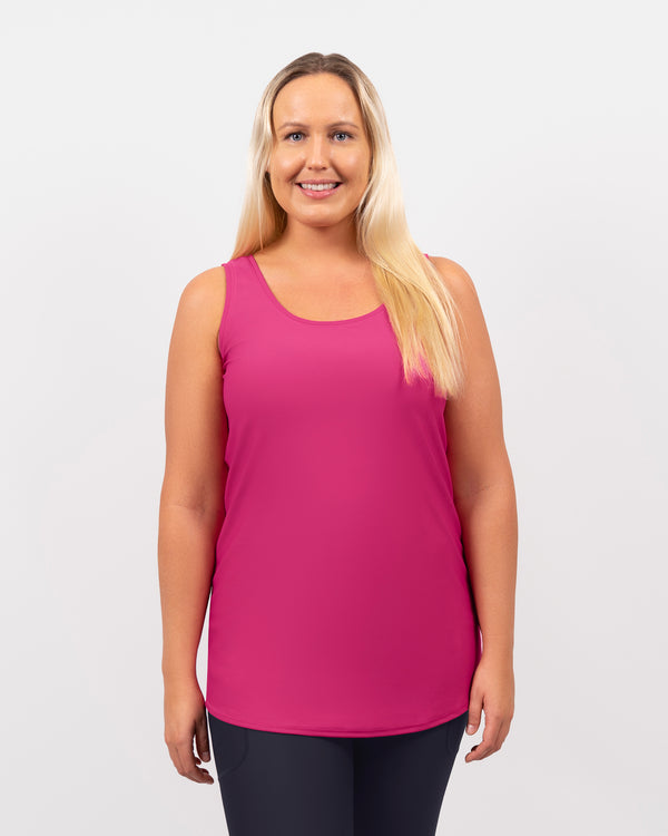 Model 5'5" | Size M