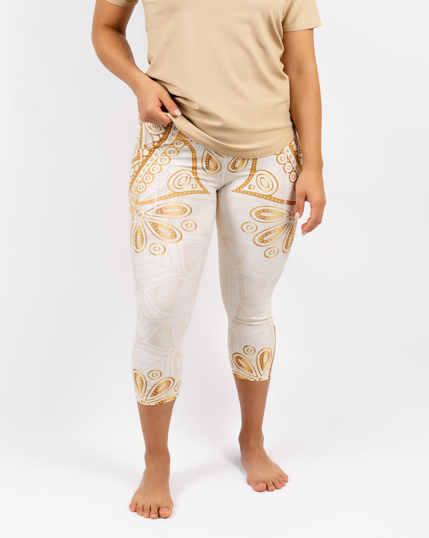 Signature White Mandala Capri